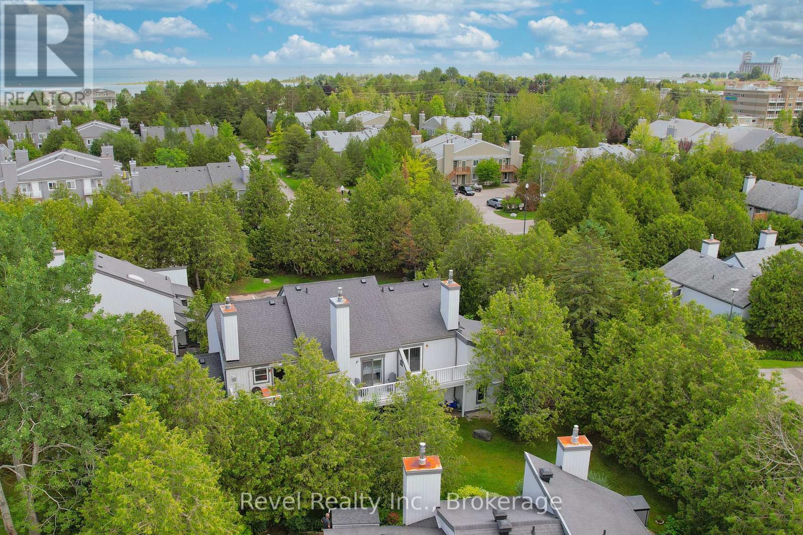 440 Oxbow Crescent W Property Photo 25