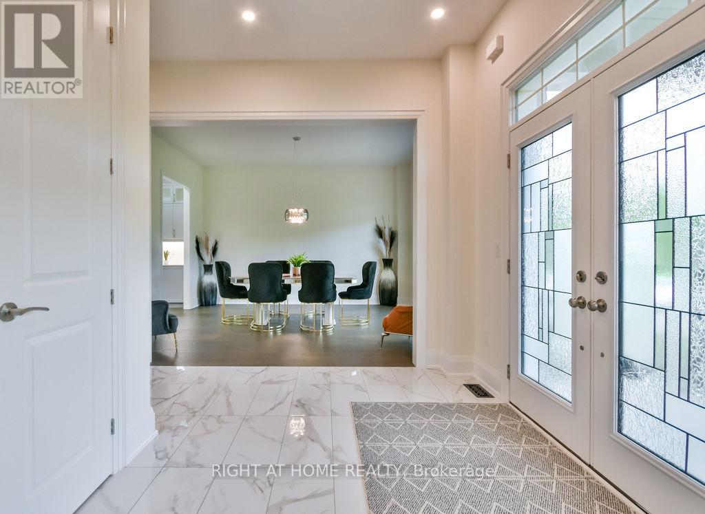 8 Forest Heights Court Property Photo 6
