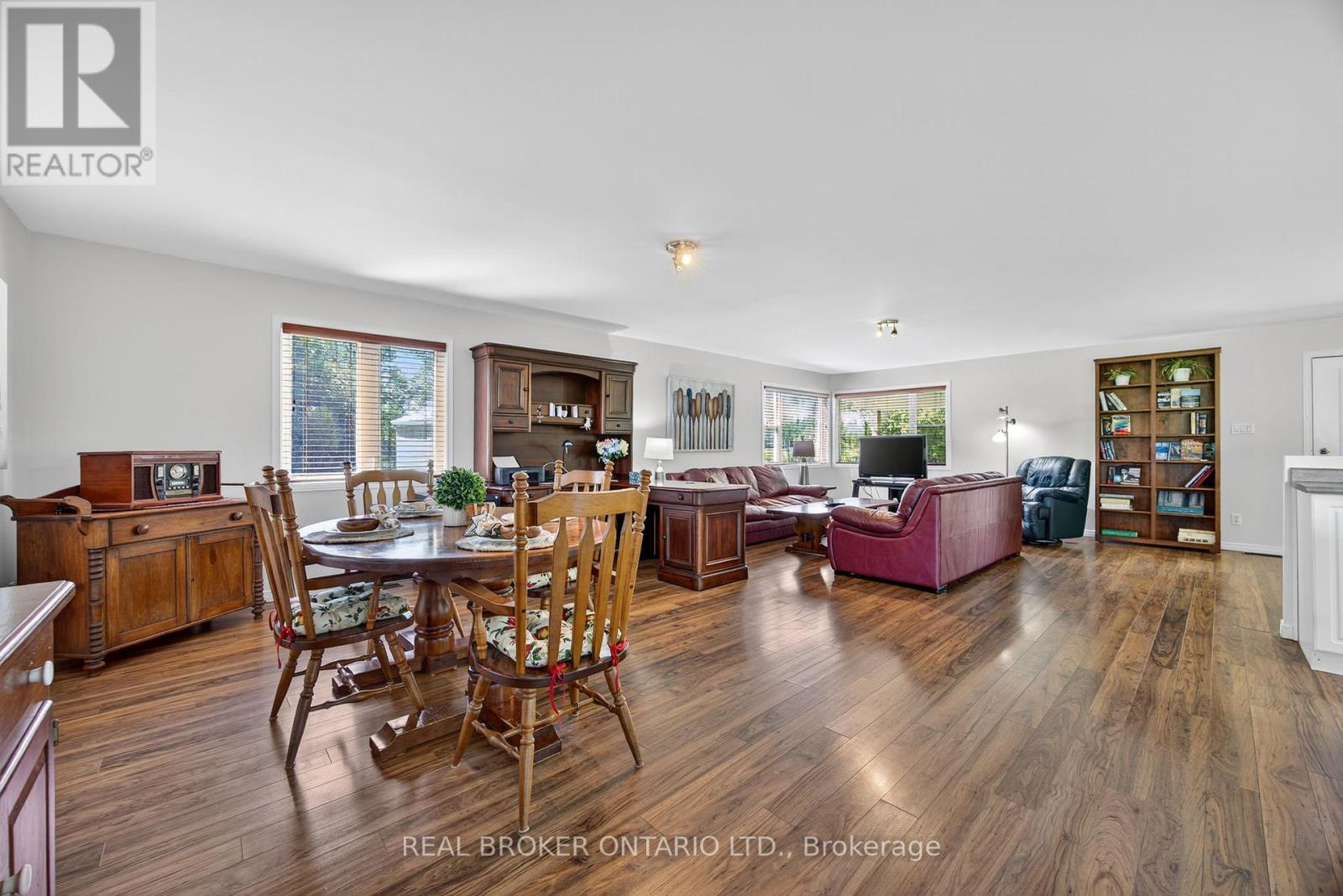 2174 Atkinson Road Property Photo 7