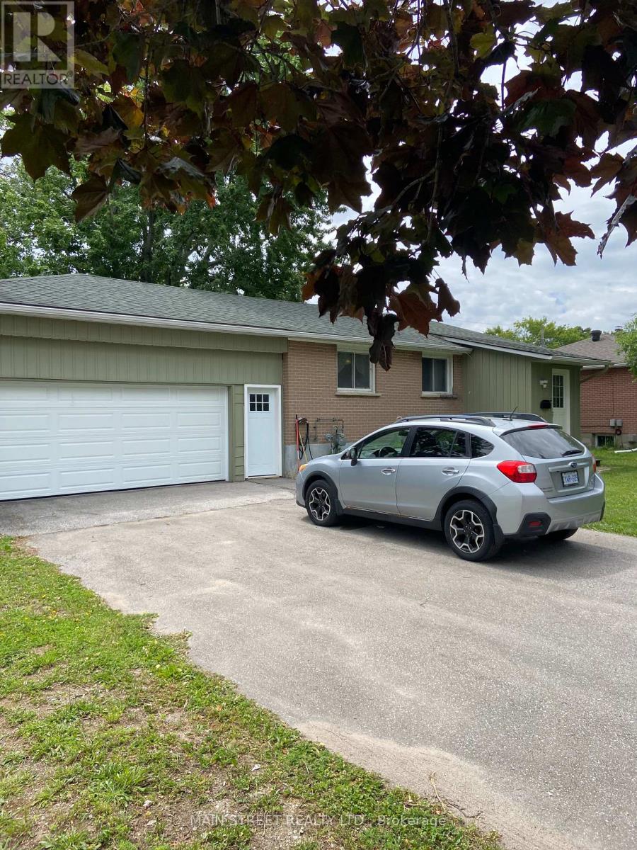 329 James Street E Property Photo 2