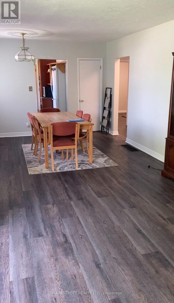 329 James Street E Property Photo 6