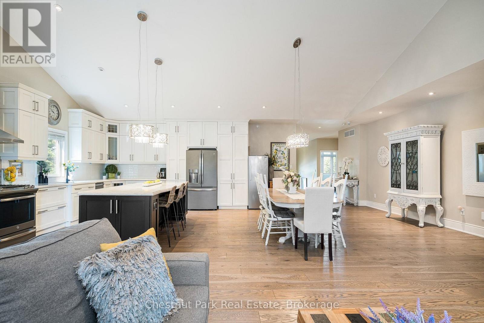 15 Saunders Street Property Photo 14