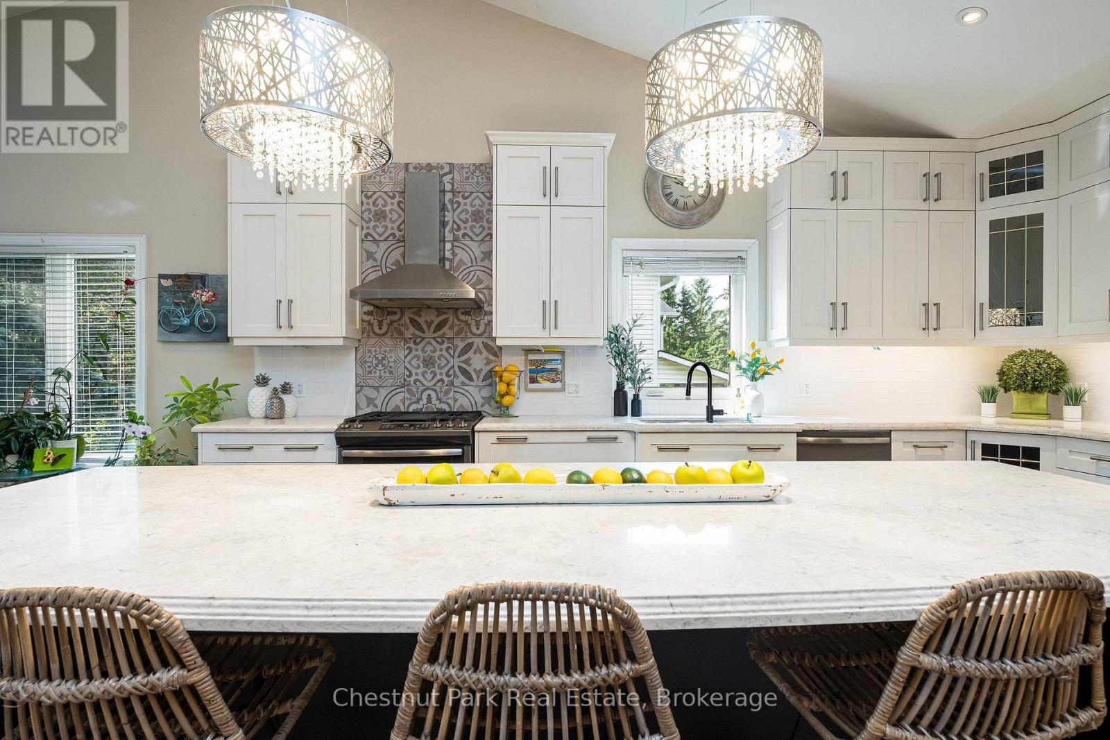 15 Saunders Street Property Photo 16