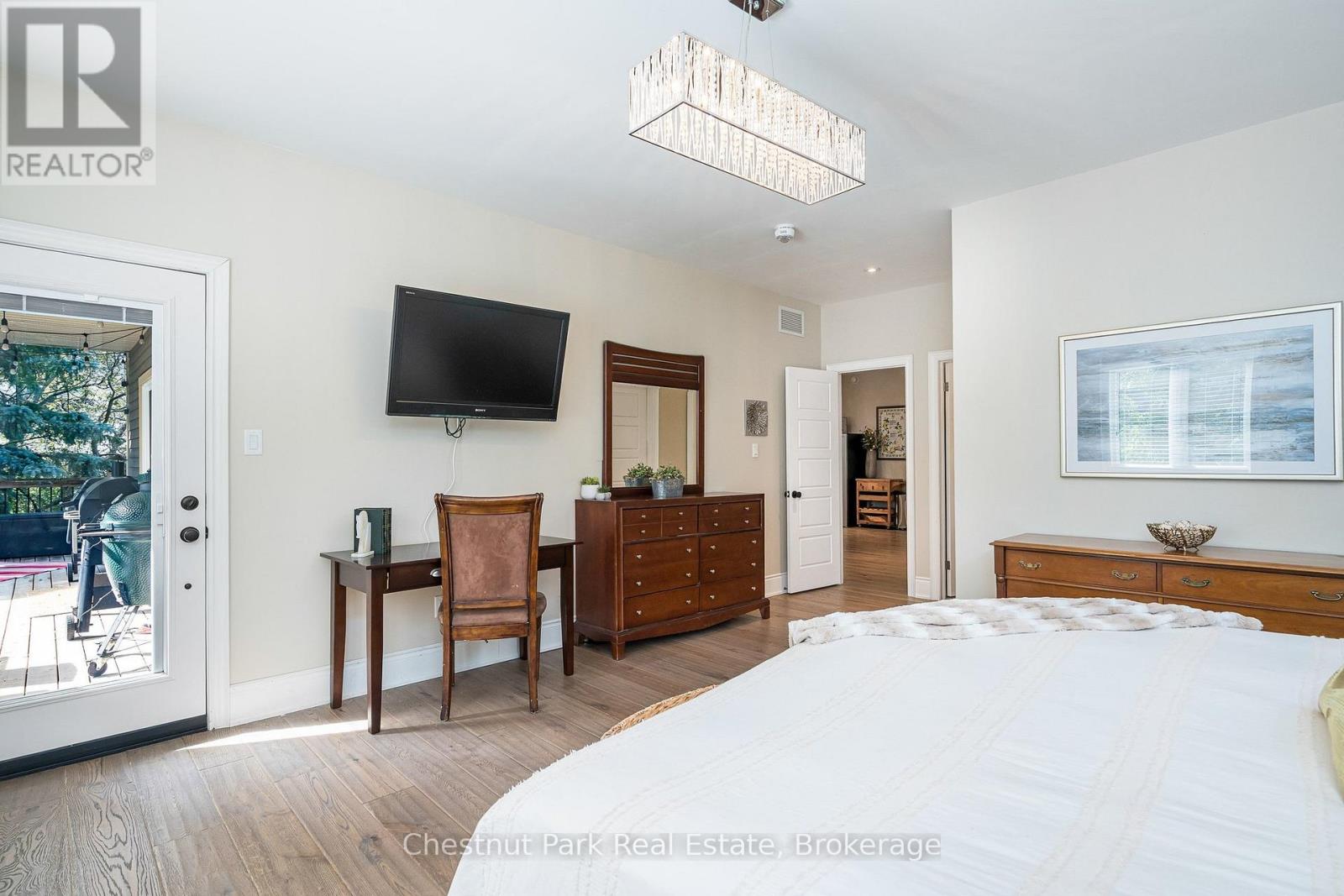 15 Saunders Street Property Photo 21