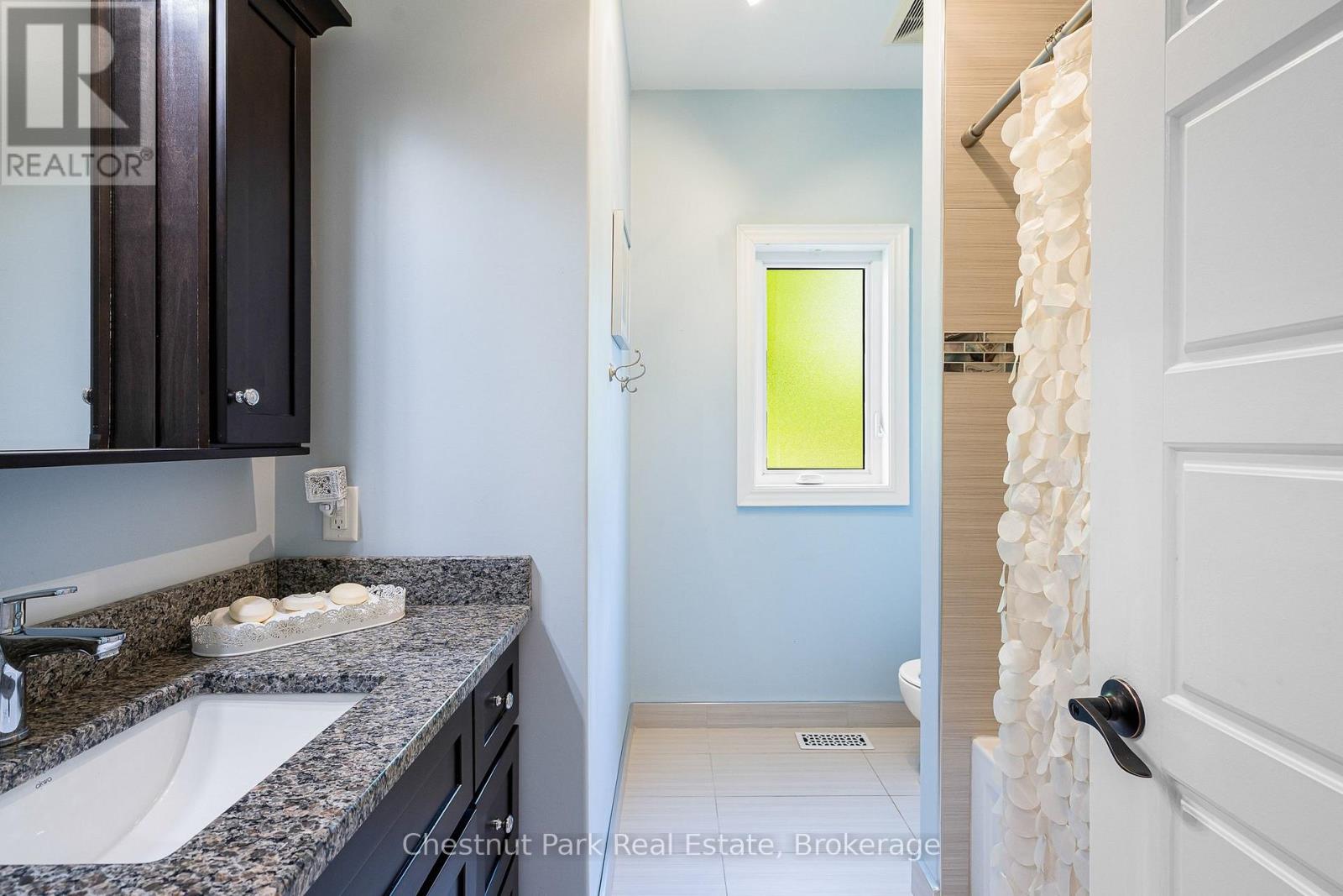 15 Saunders Street Property Photo 25