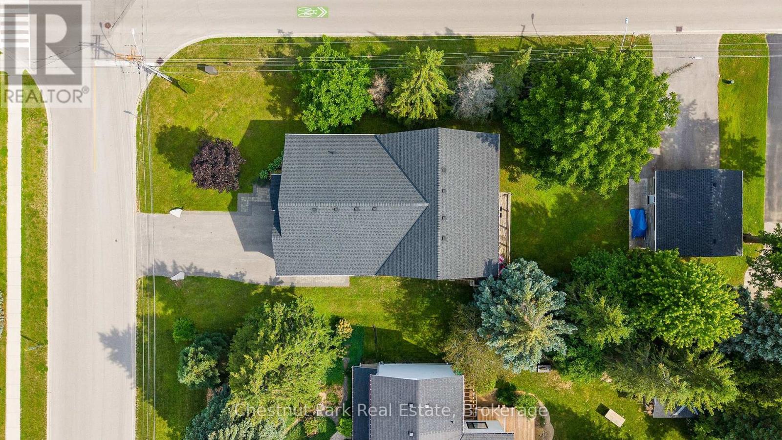 15 Saunders Street Property Photo 41