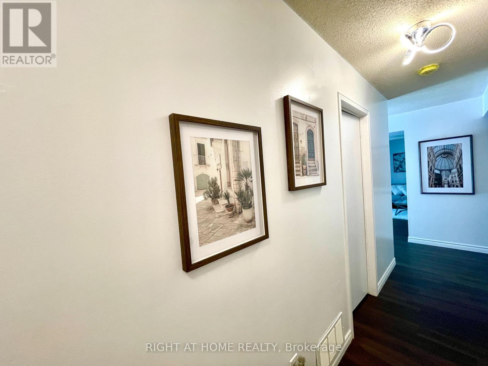 941 Victoria Street Property Photo 16