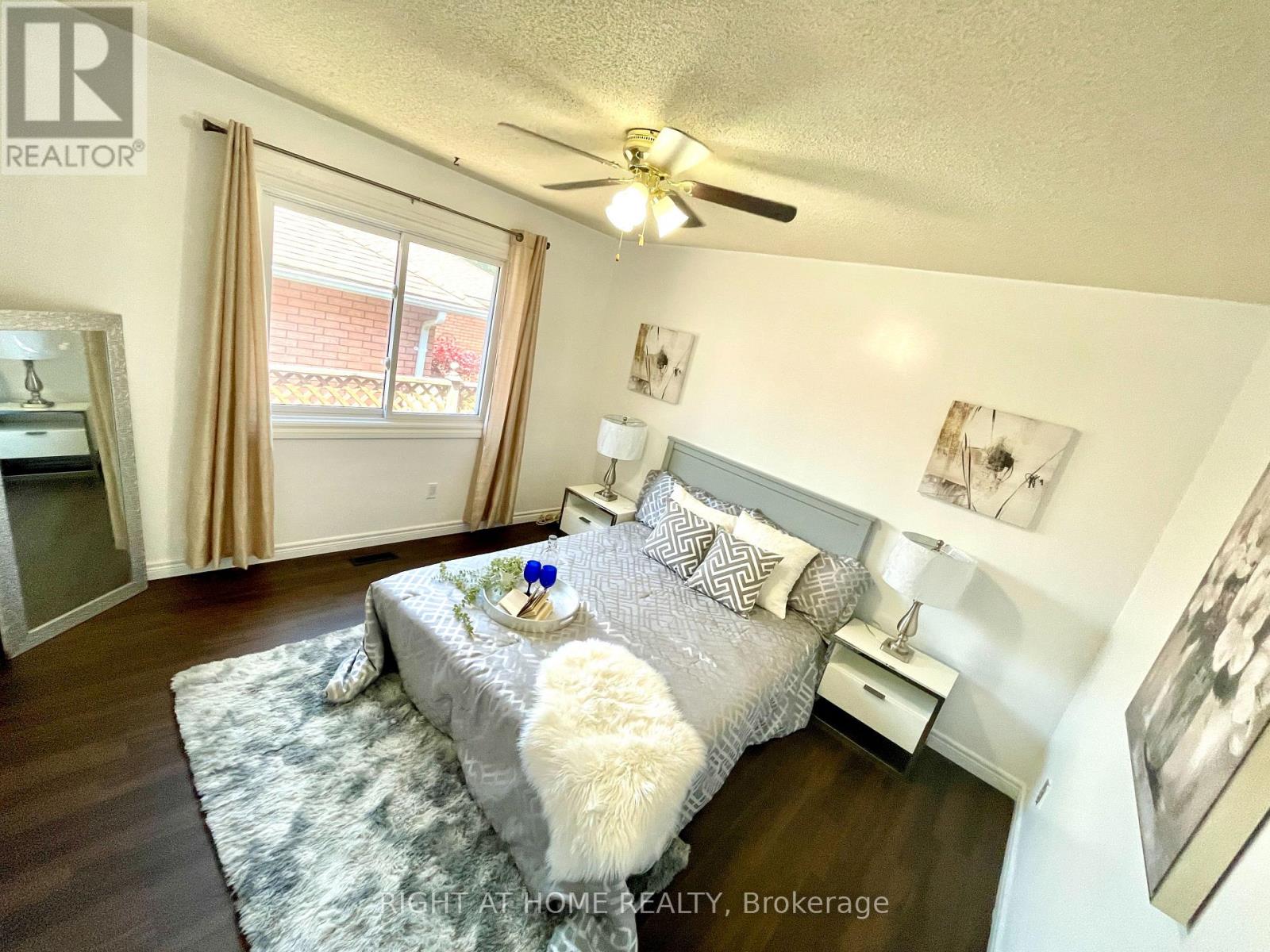 941 Victoria Street Property Photo 20