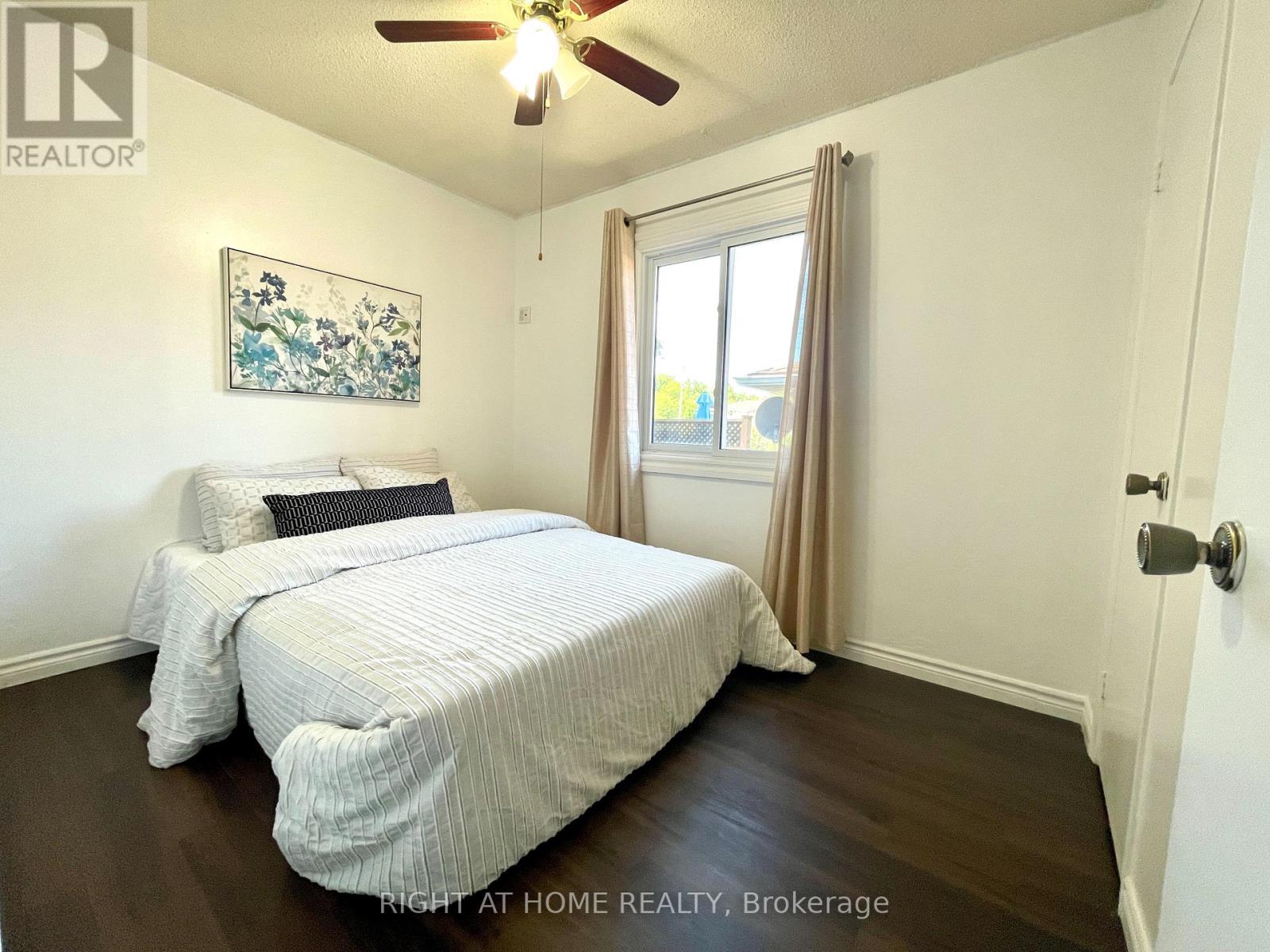 941 Victoria Street Property Photo 22