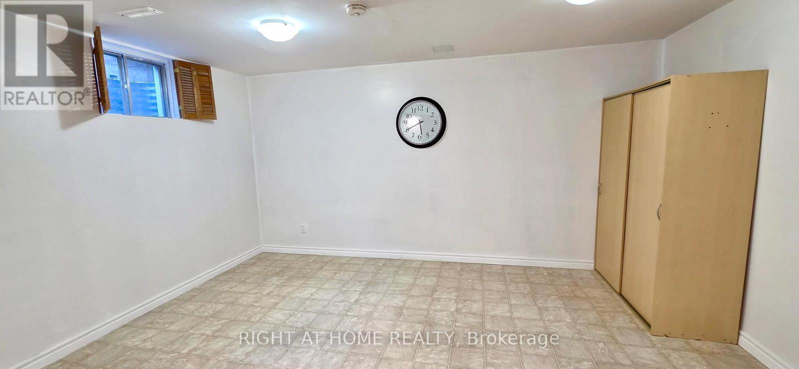 941 Victoria Street Property Photo 36
