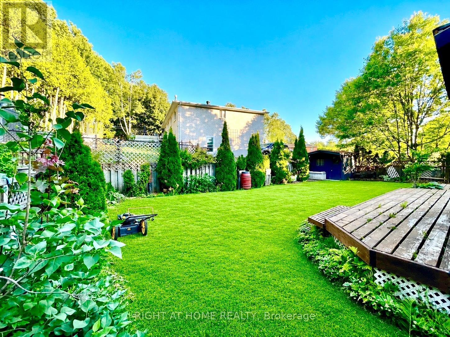 941 Victoria Street Property Photo 46