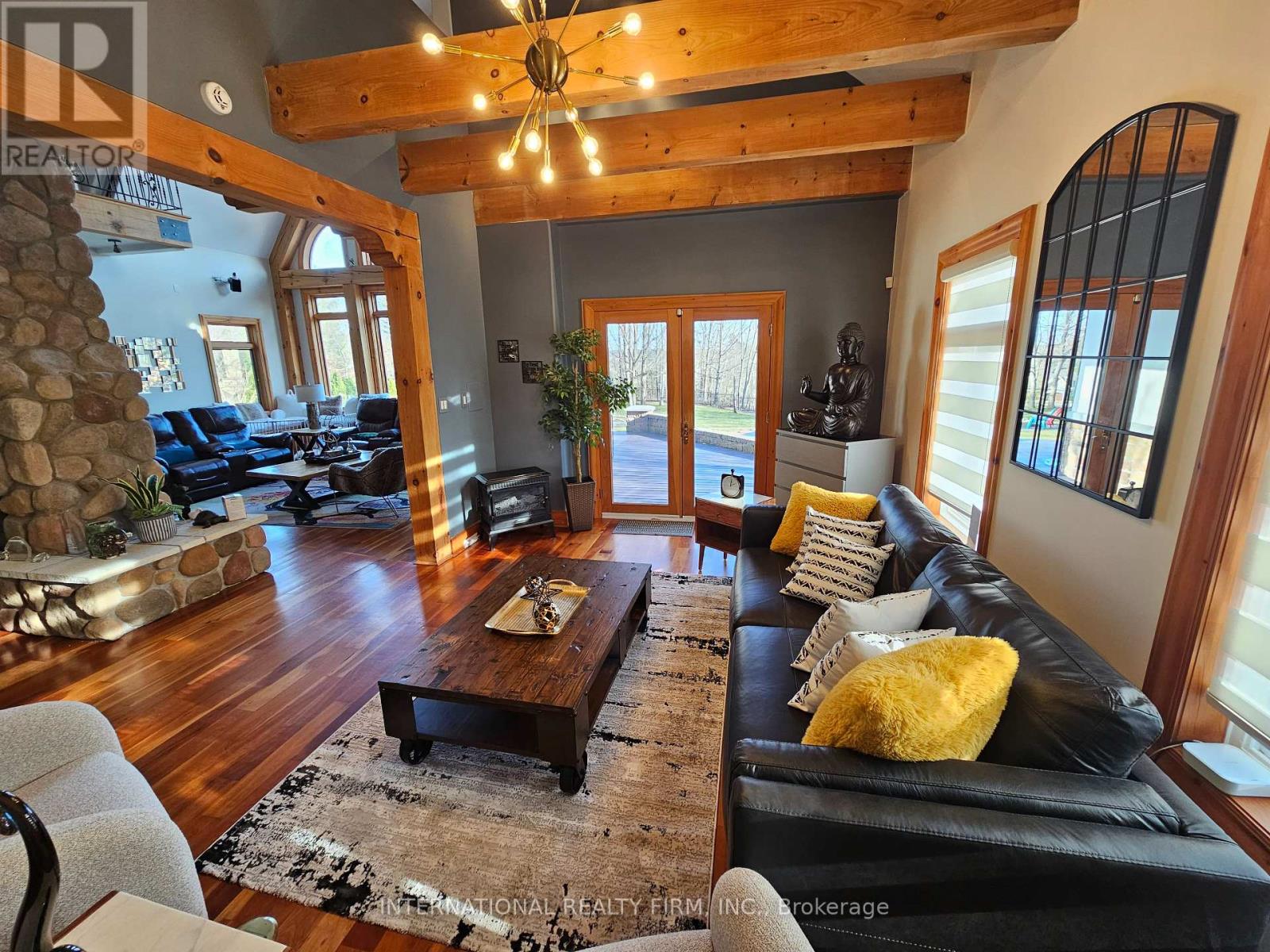 6 Pinehurst Lane Property Photo 11