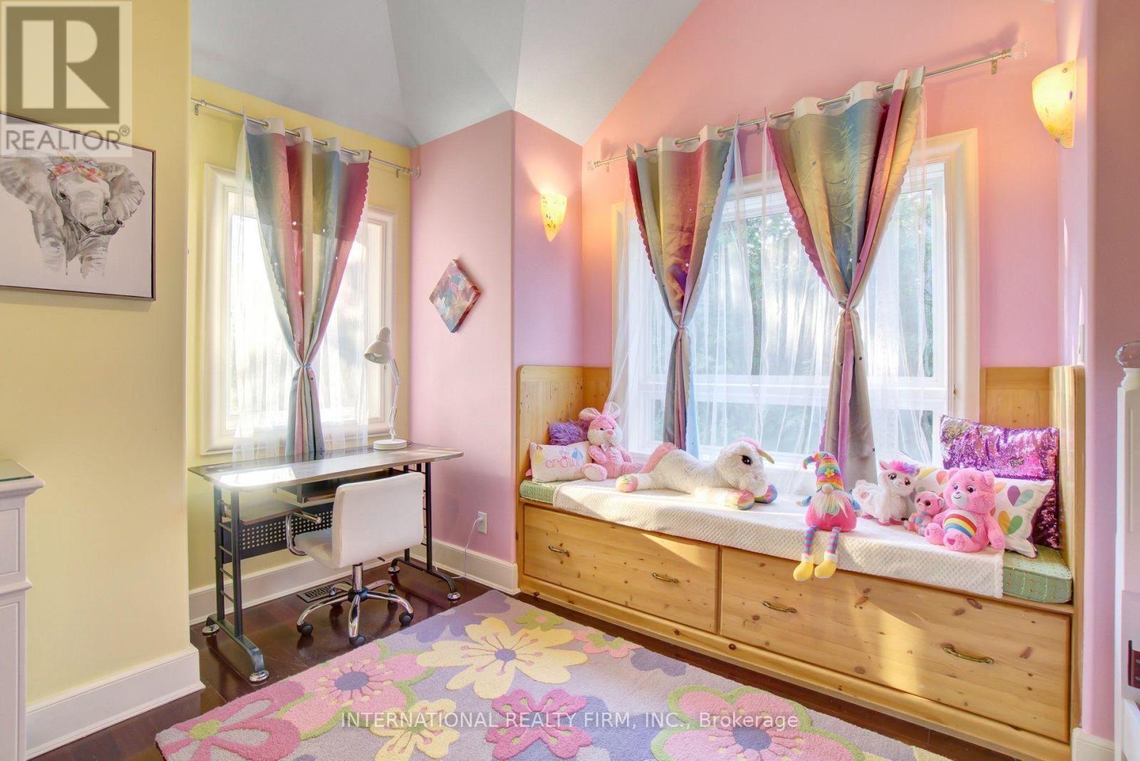 6 Pinehurst Lane Property Photo 26