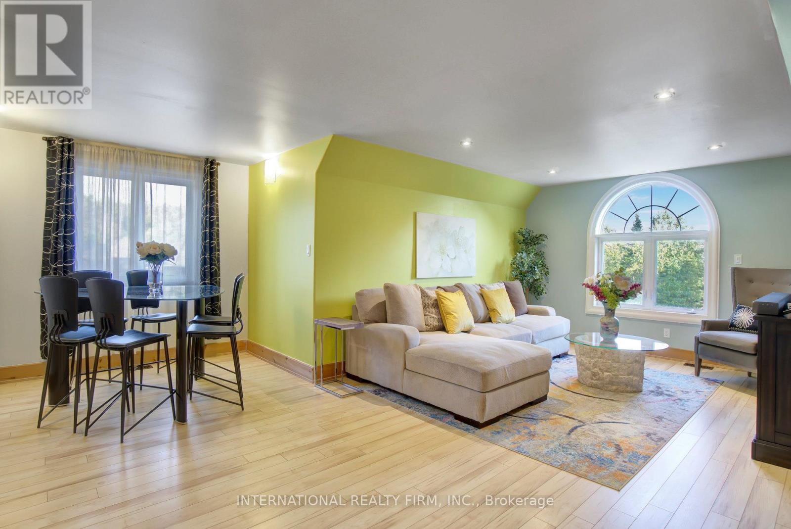 6 Pinehurst Lane Property Photo 28
