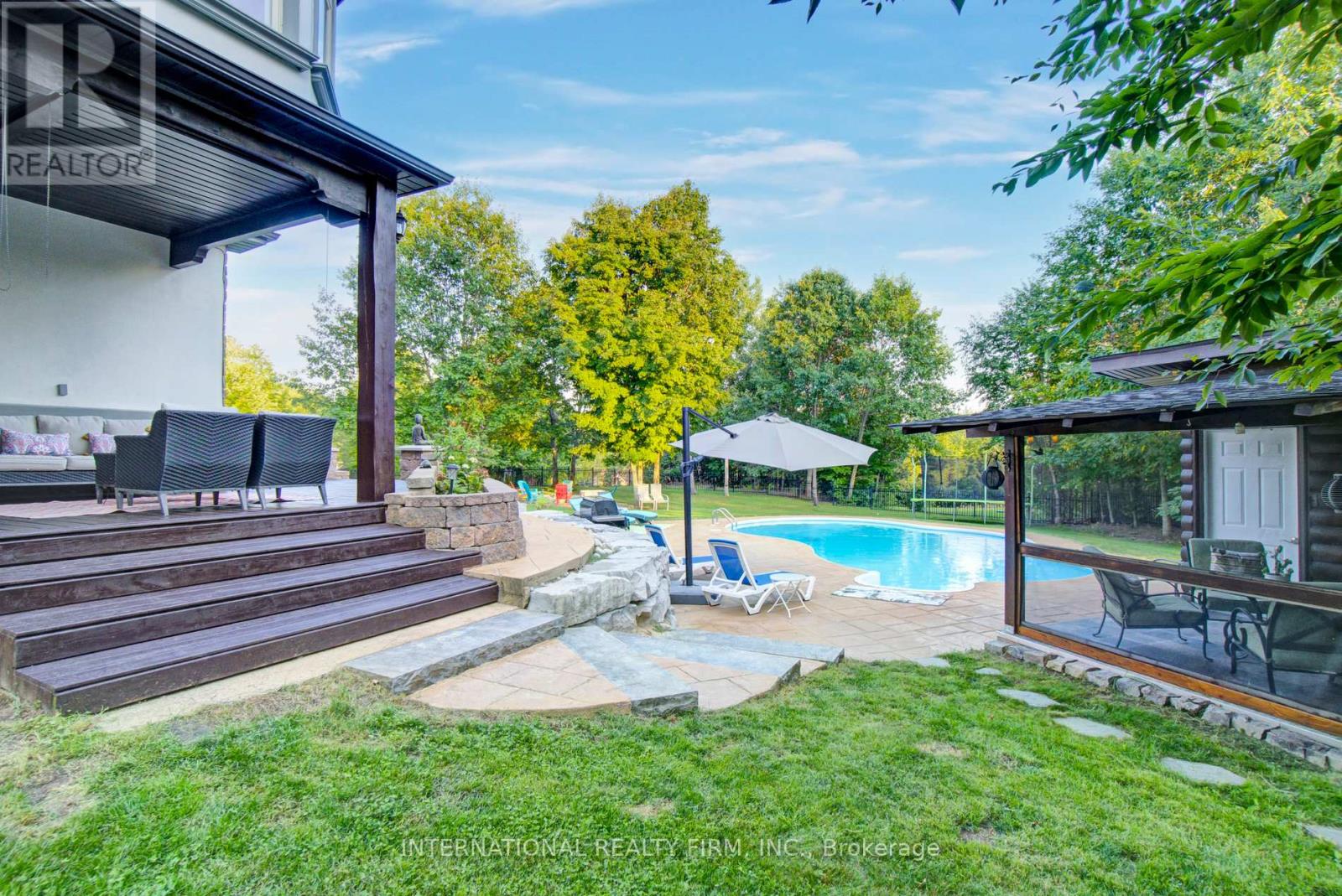6 Pinehurst Lane Property Photo 42