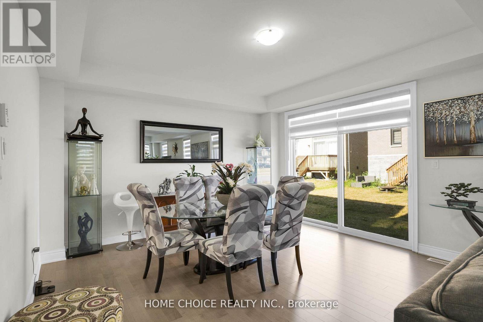 22 Ludlow Drive E Property Photo 16