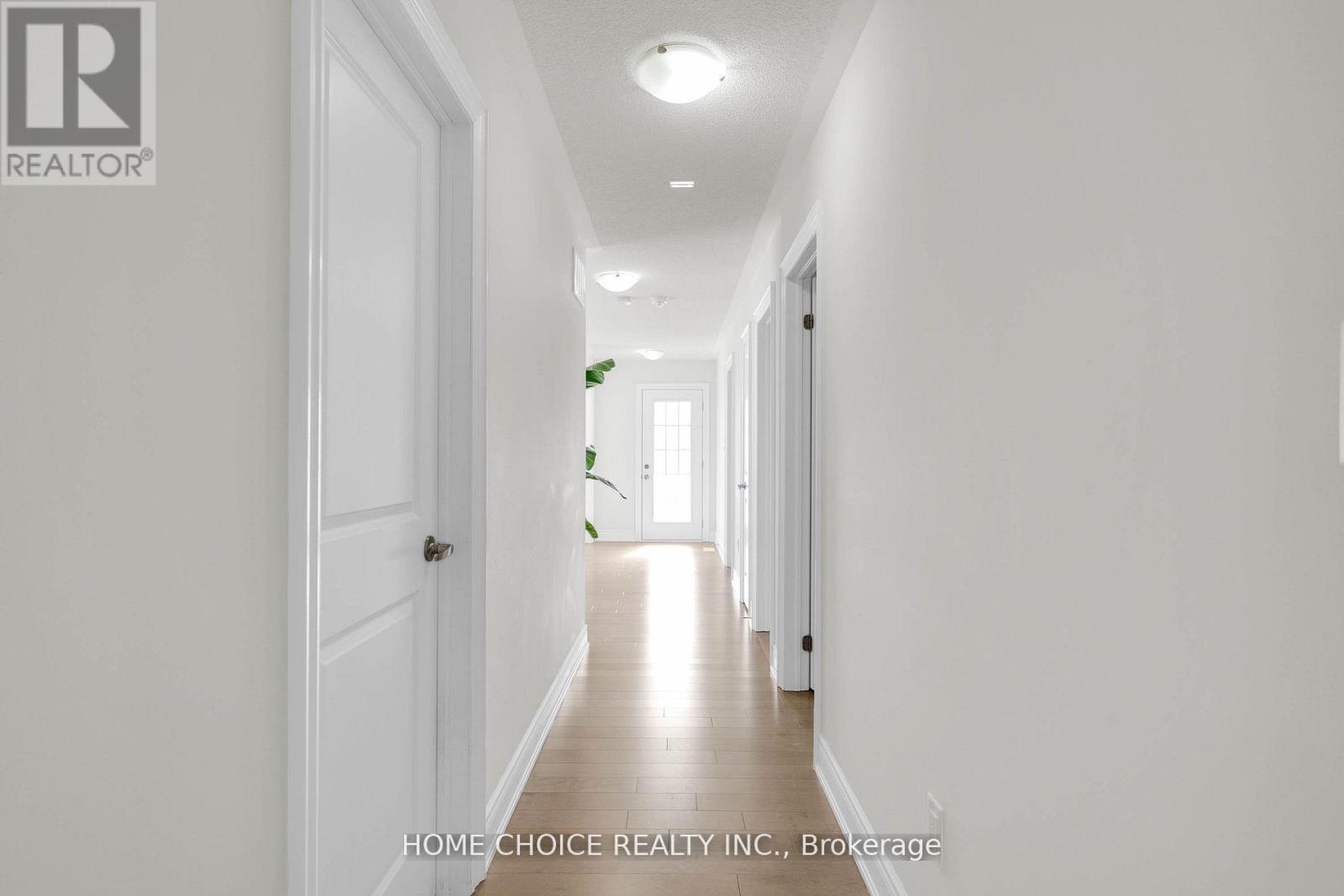 22 Ludlow Drive E Property Photo 20
