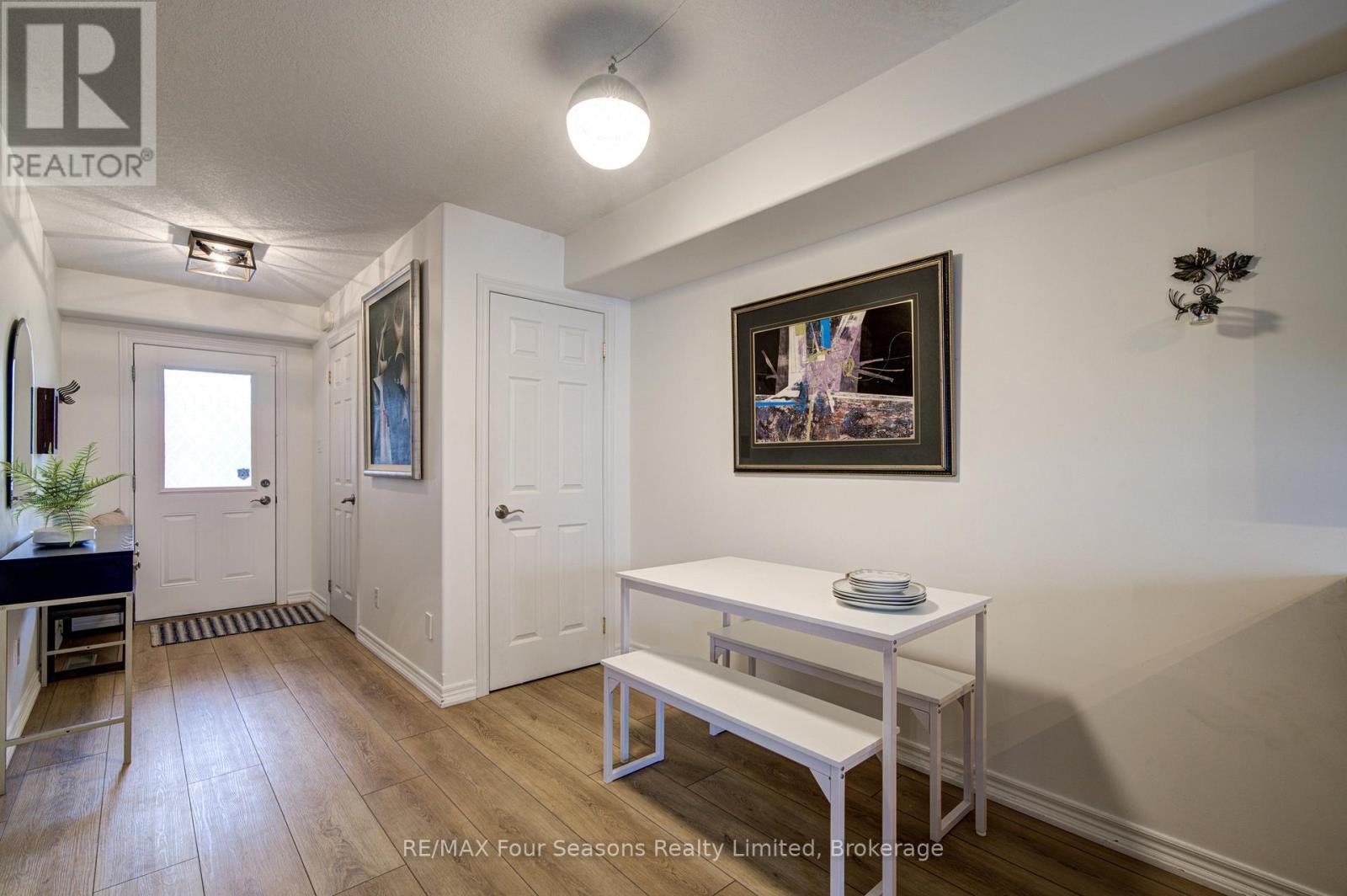 60 Barr Street Property Photo 8