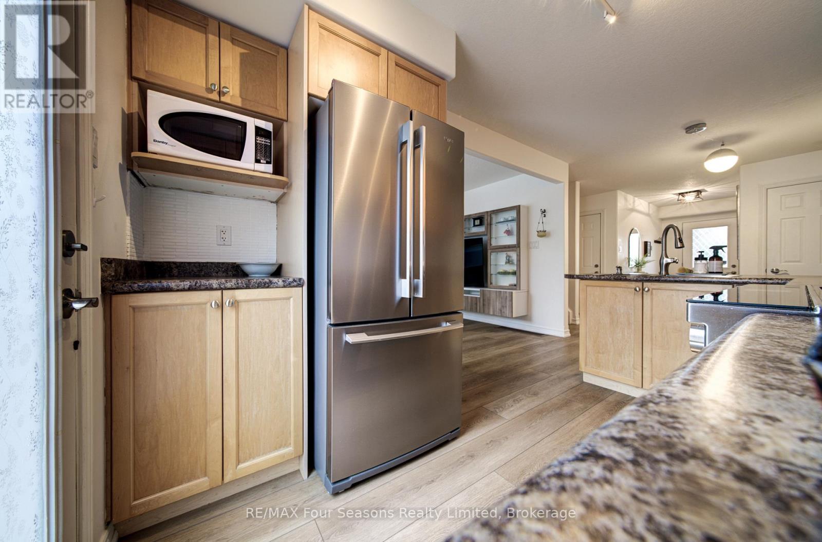 60 Barr Street Property Photo 15