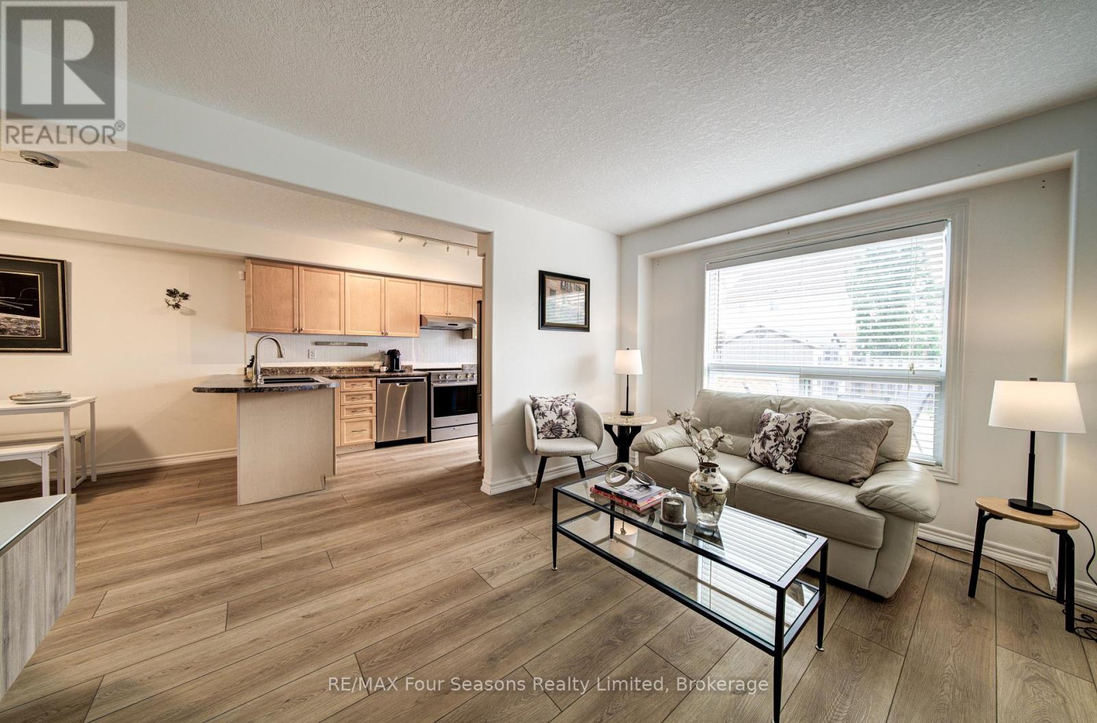 60 Barr Street Property Photo 20