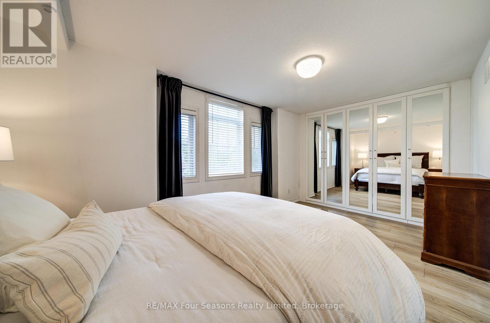 60 Barr Street Property Photo 25