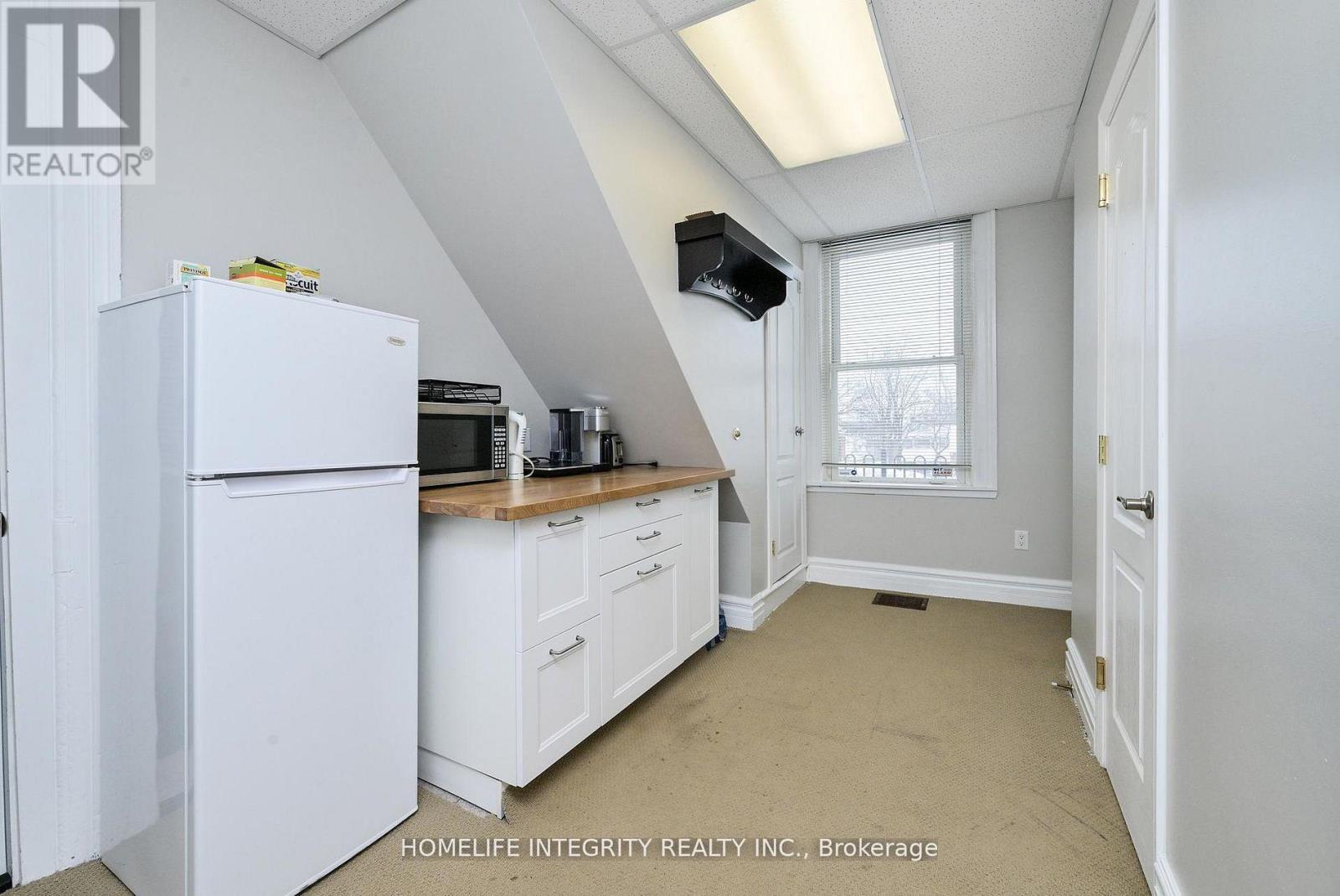25 Berczy Street Property Photo 14