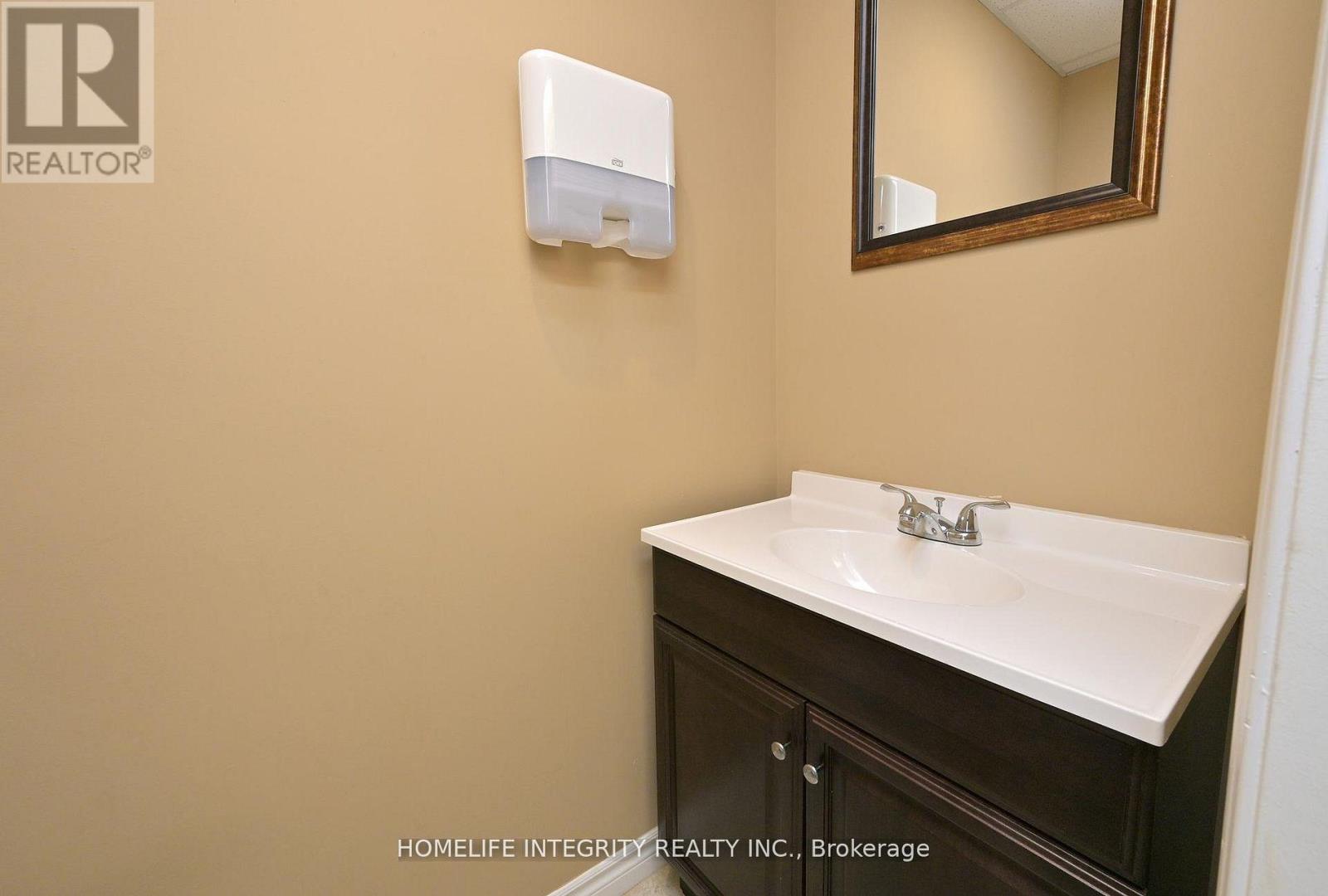 25 Berczy Street Property Photo 18