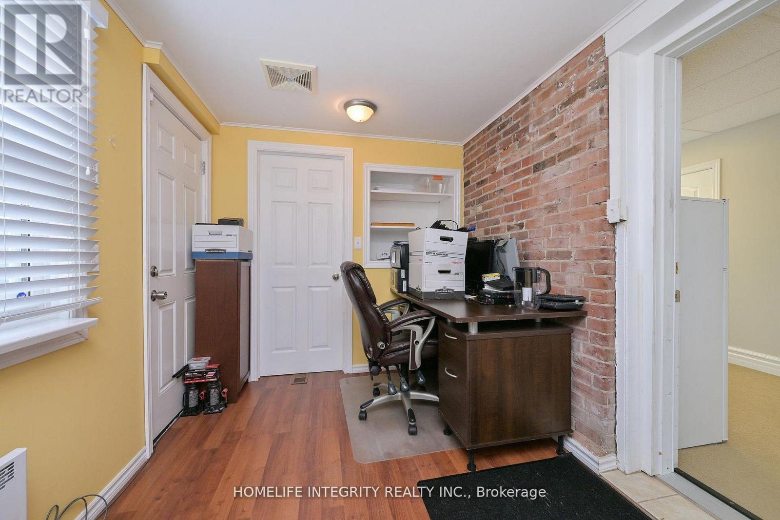 25 Berczy Street Property Photo 20