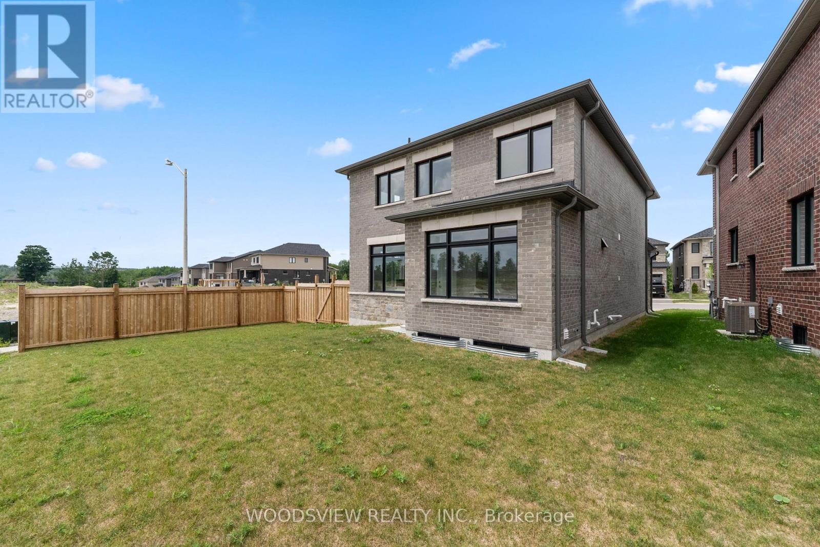 91 Thicketwood Avenue Property Photo 46