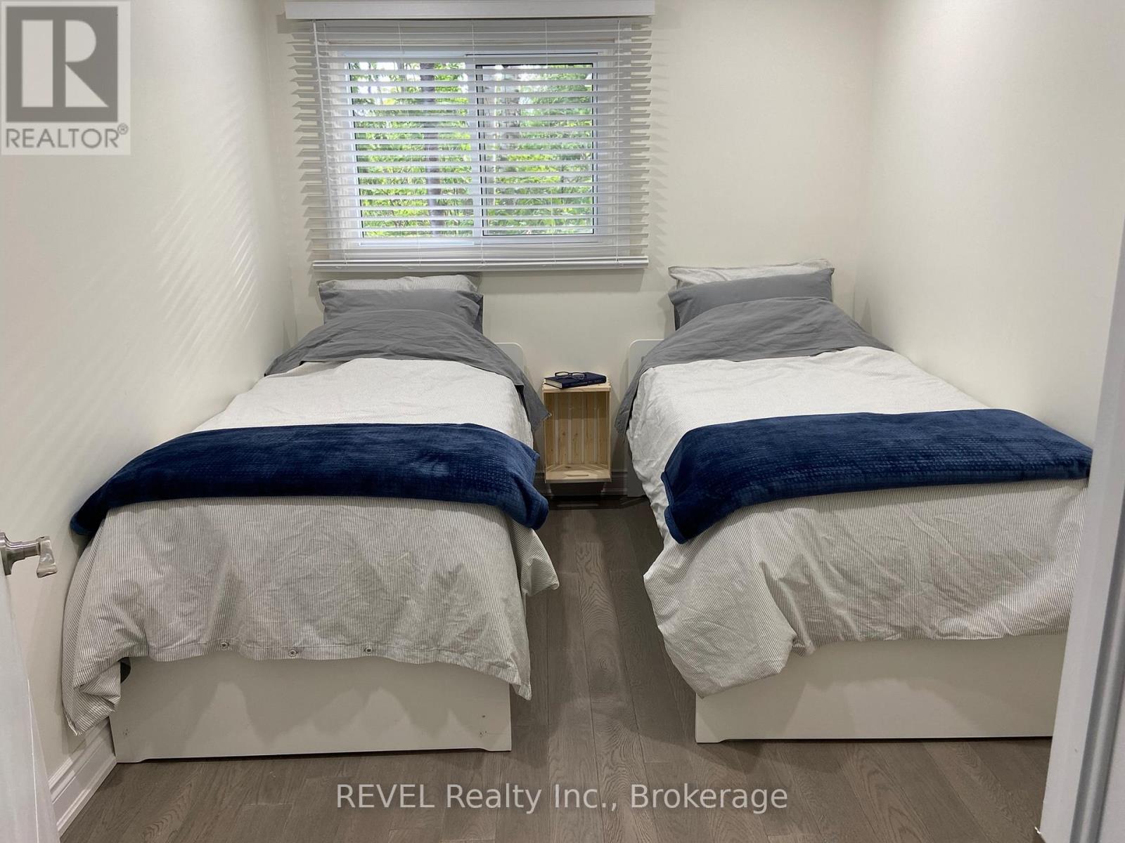 3184 Mosley Street Property Photo 16