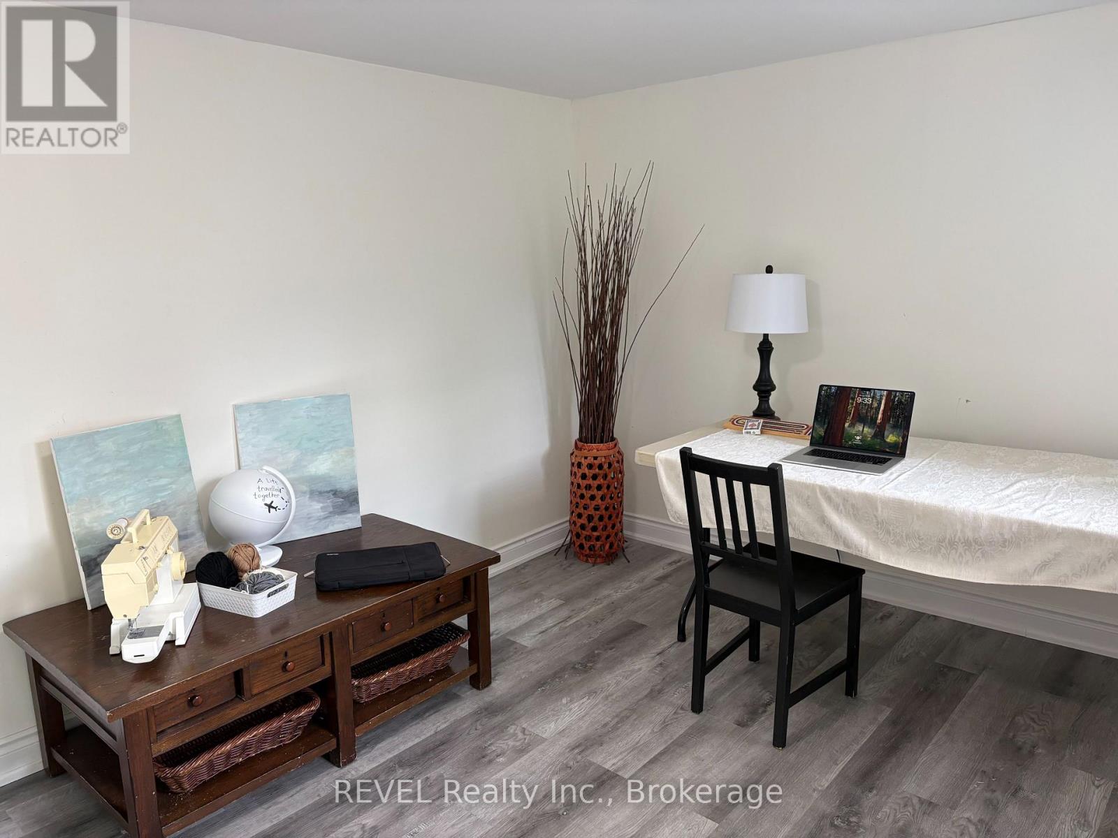 3184 Mosley Street Property Photo 24