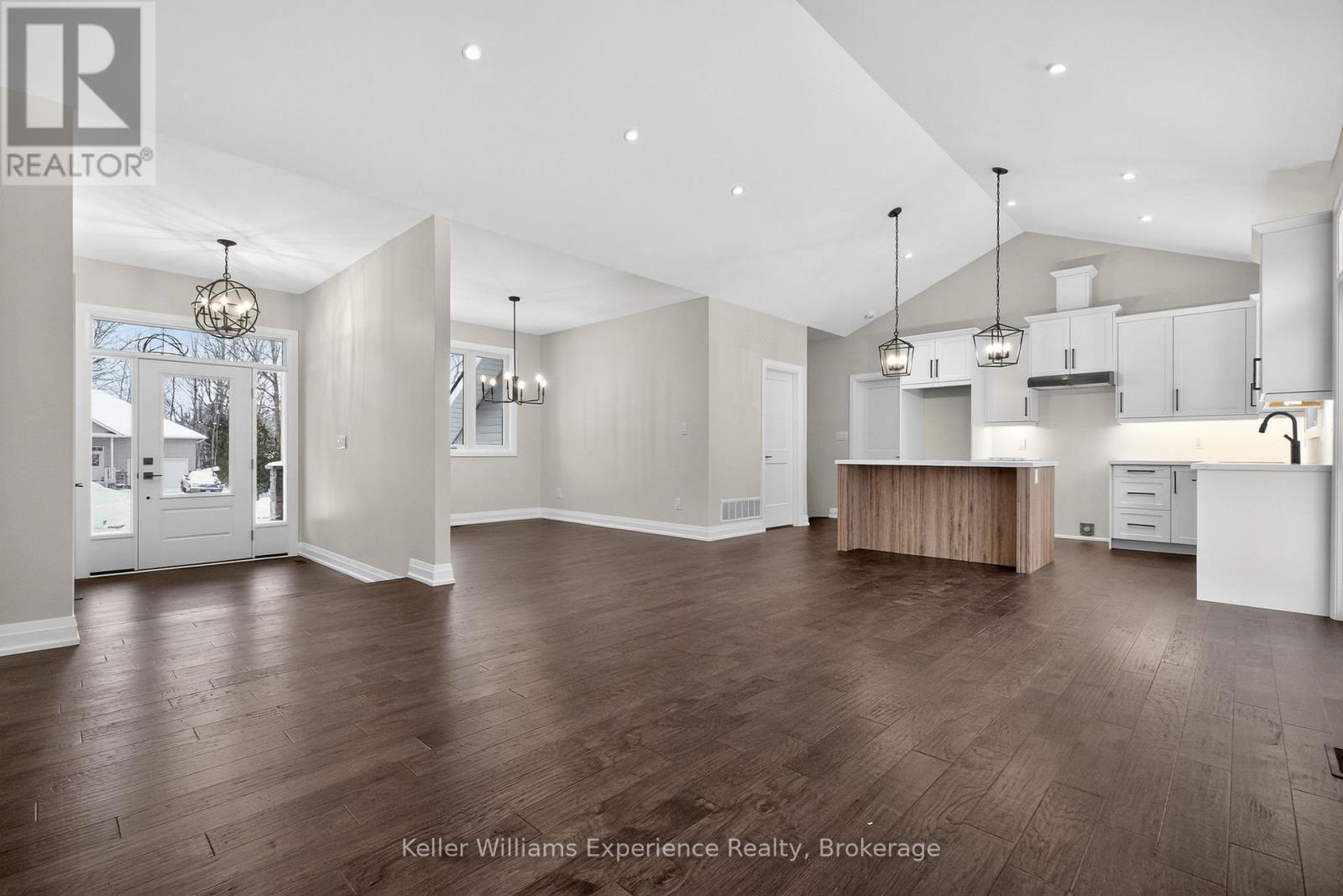 62 Rue Vanier Property Photo 6