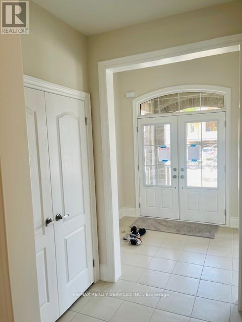 3076 Orion Boulevard Property Photo 5