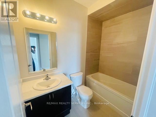 3076 Orion Boulevard Property Photo 11