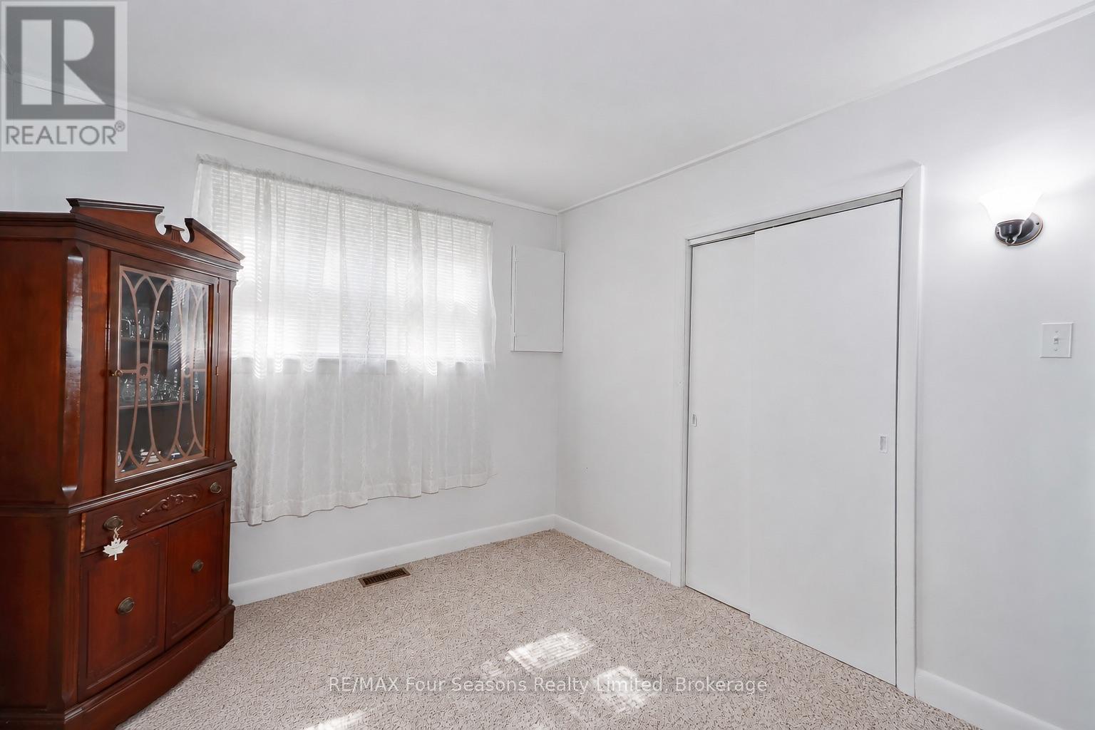201 Sunnidale Street Property Photo 18
