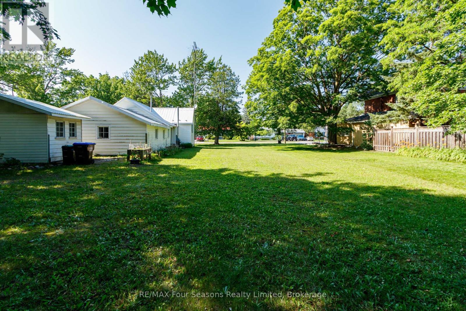 201 Sunnidale Street Property Photo 28