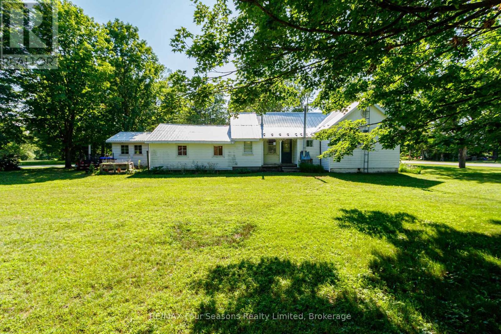 201 Sunnidale Street Property Photo 29
