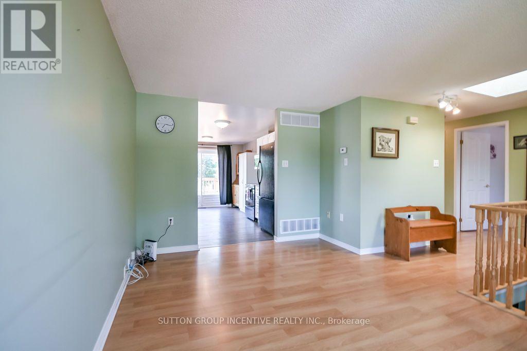 10 Palling Lane Property Photo 18