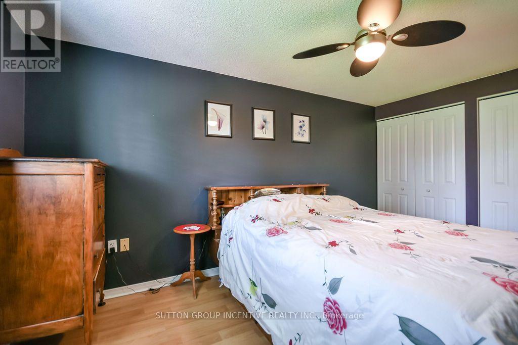 10 Palling Lane Property Photo 28