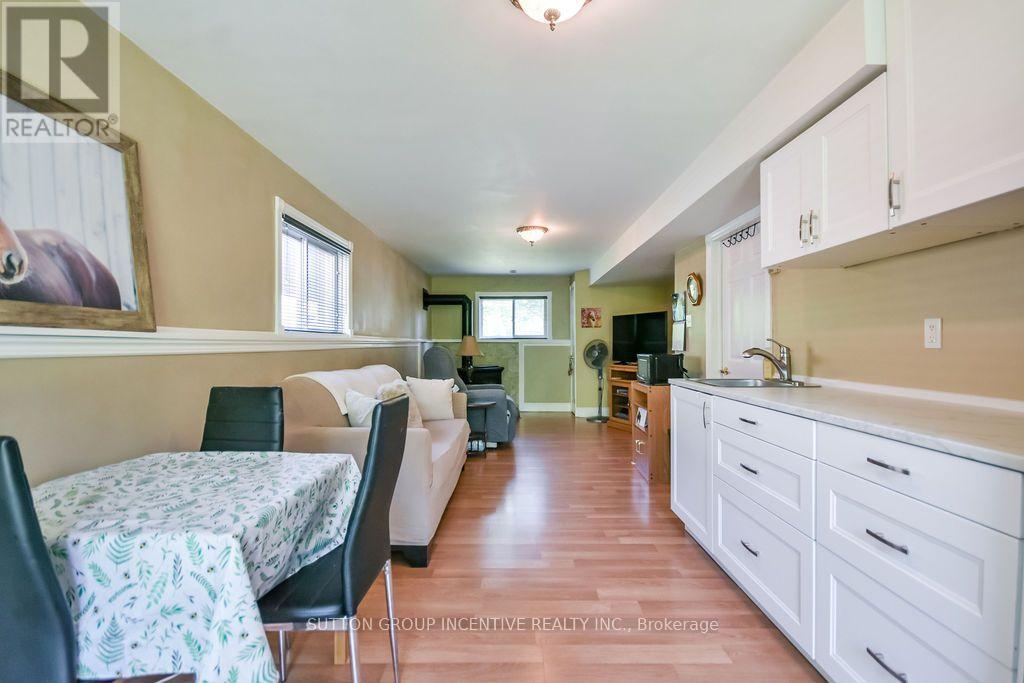 10 Palling Lane Property Photo 42