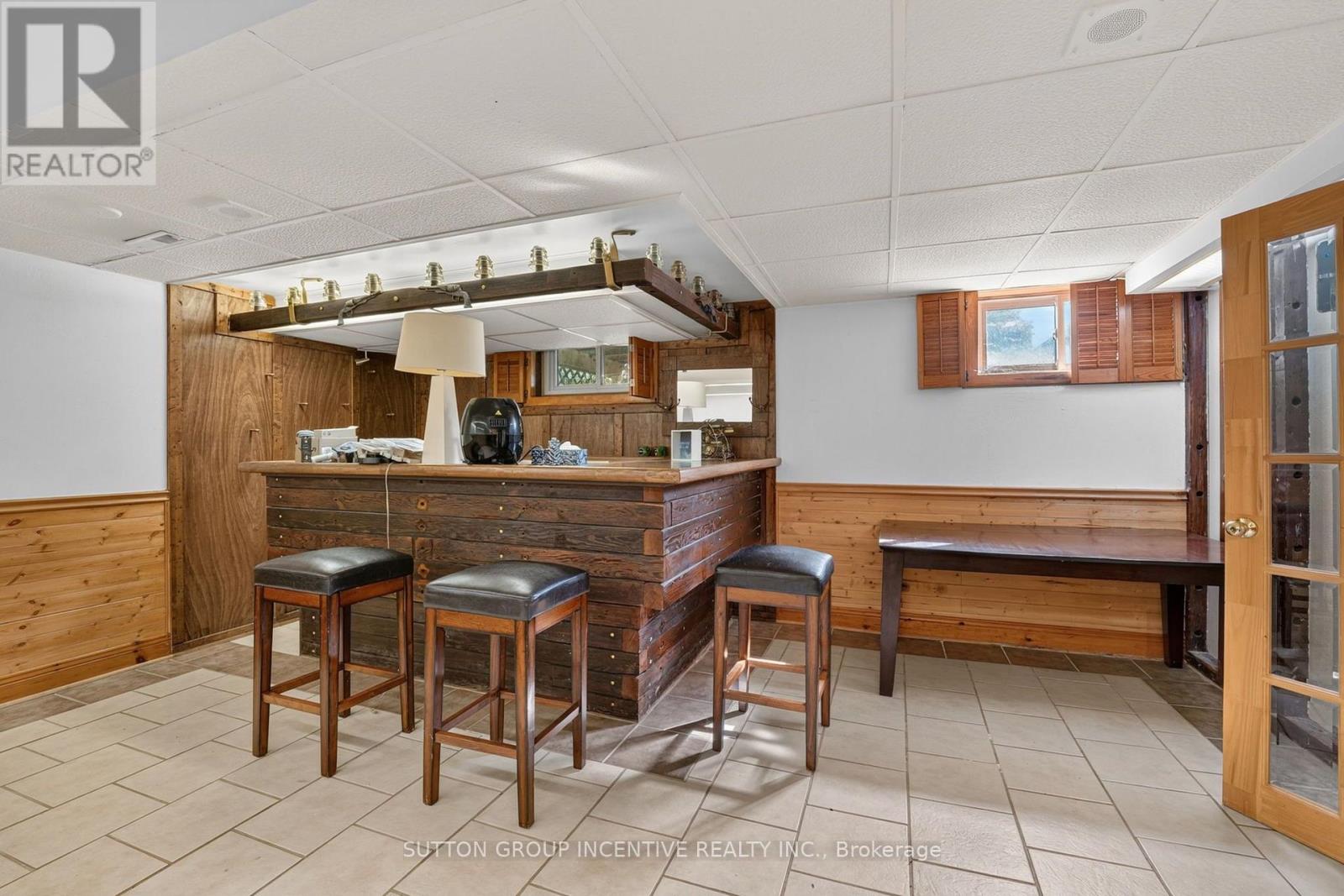 1209 St Vincent Street N Property Photo 30