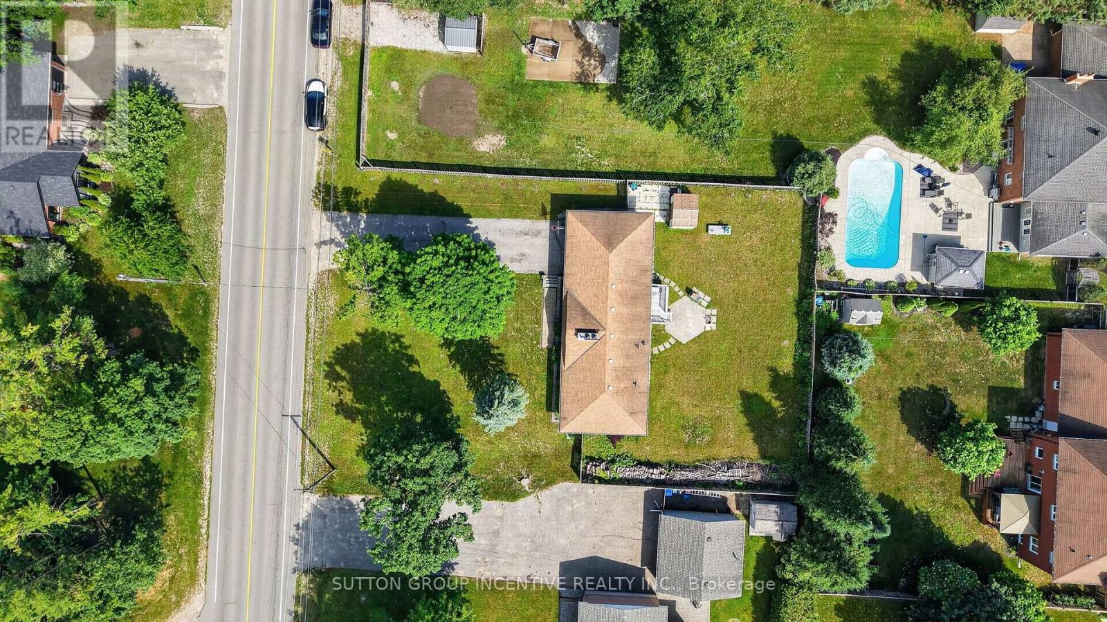 1209 St Vincent Street N Property Photo 36