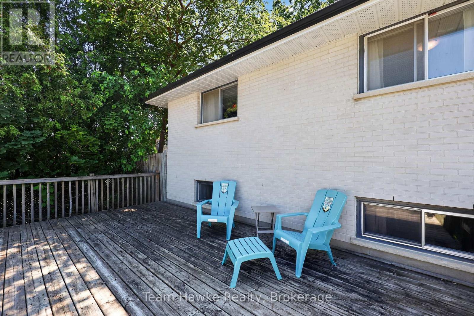 320 Scott Street Property Photo 33