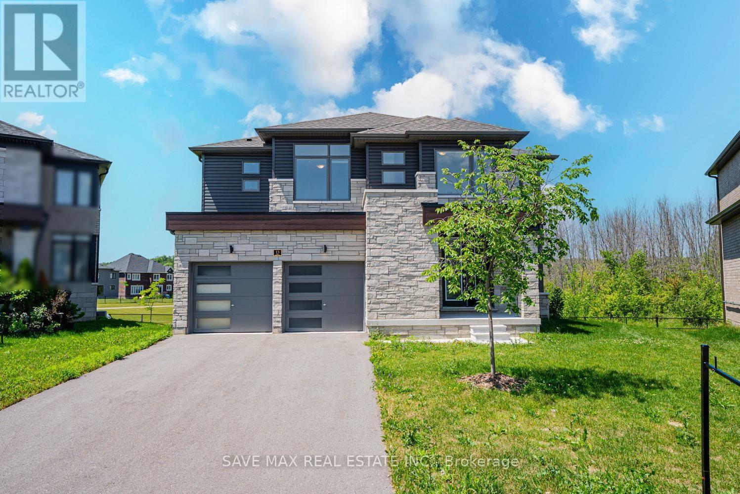 13 DEL RAY CRESCENT Property Photo 1