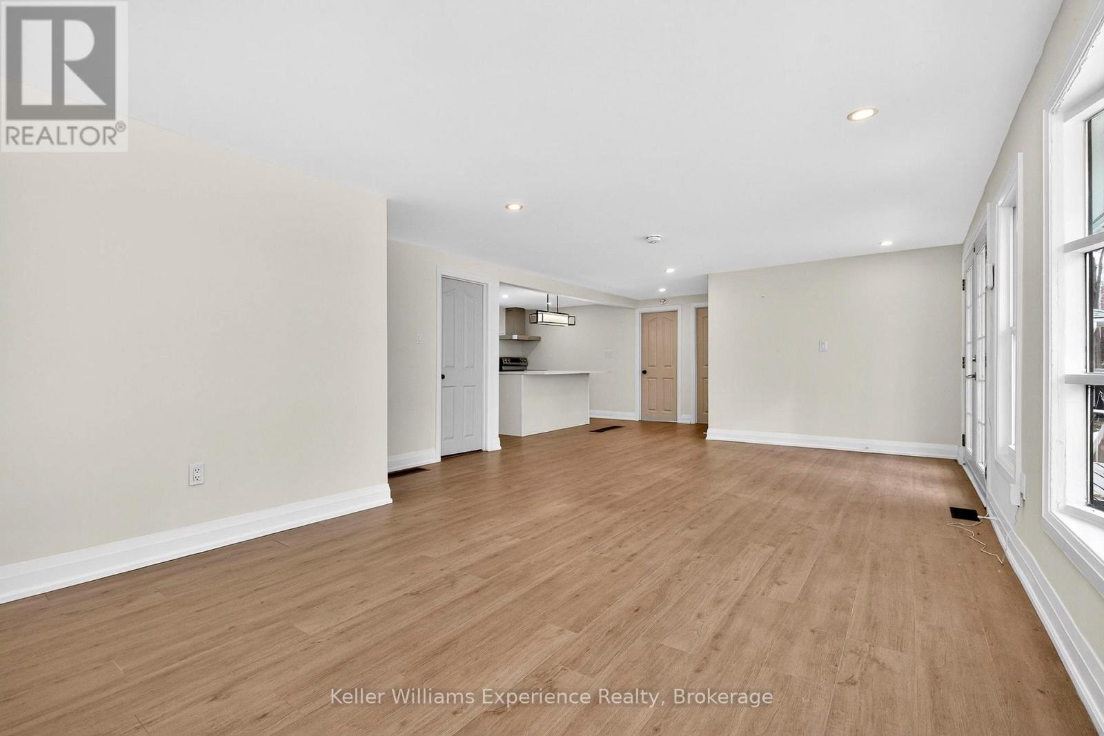 29 Nida Drive Property Photo 14