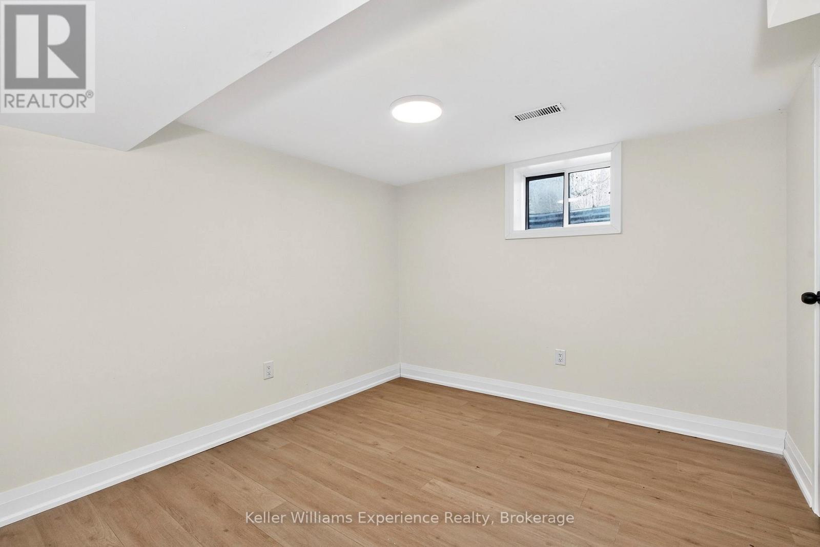 29 Nida Drive Property Photo 32