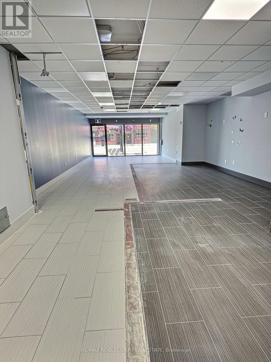A - 79 Dunlop Street W Property Photo 4