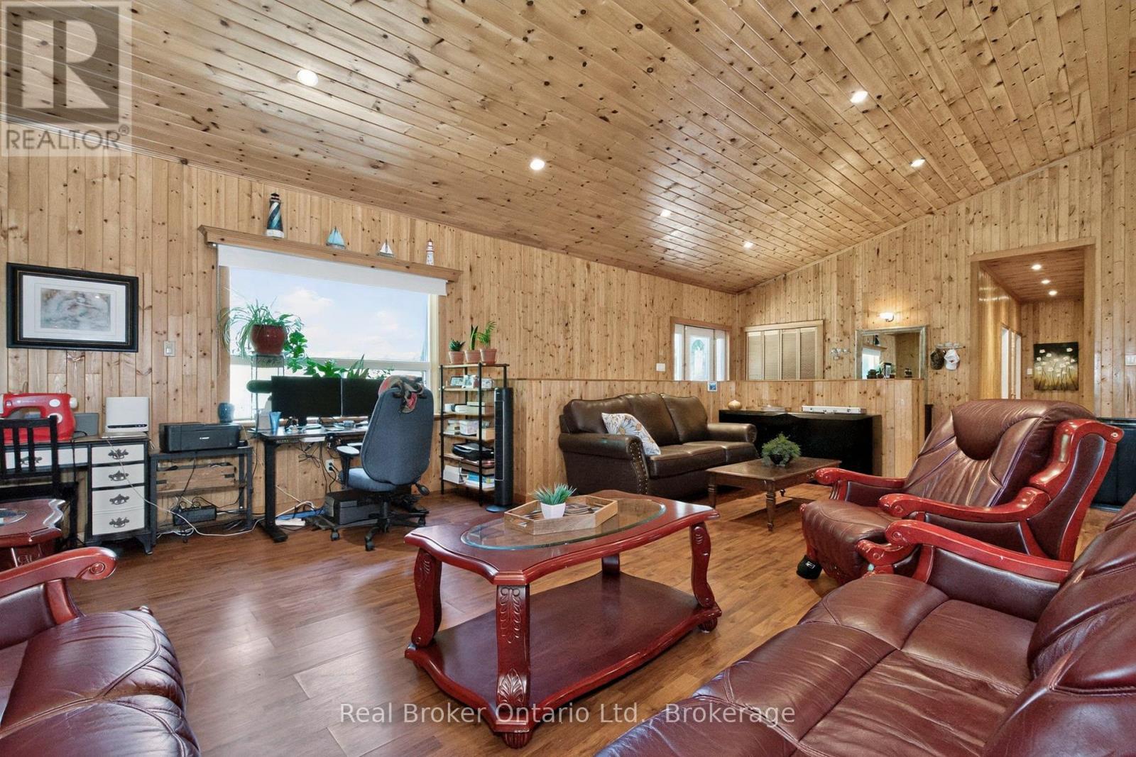 5 Sunburn Road Property Photo 5