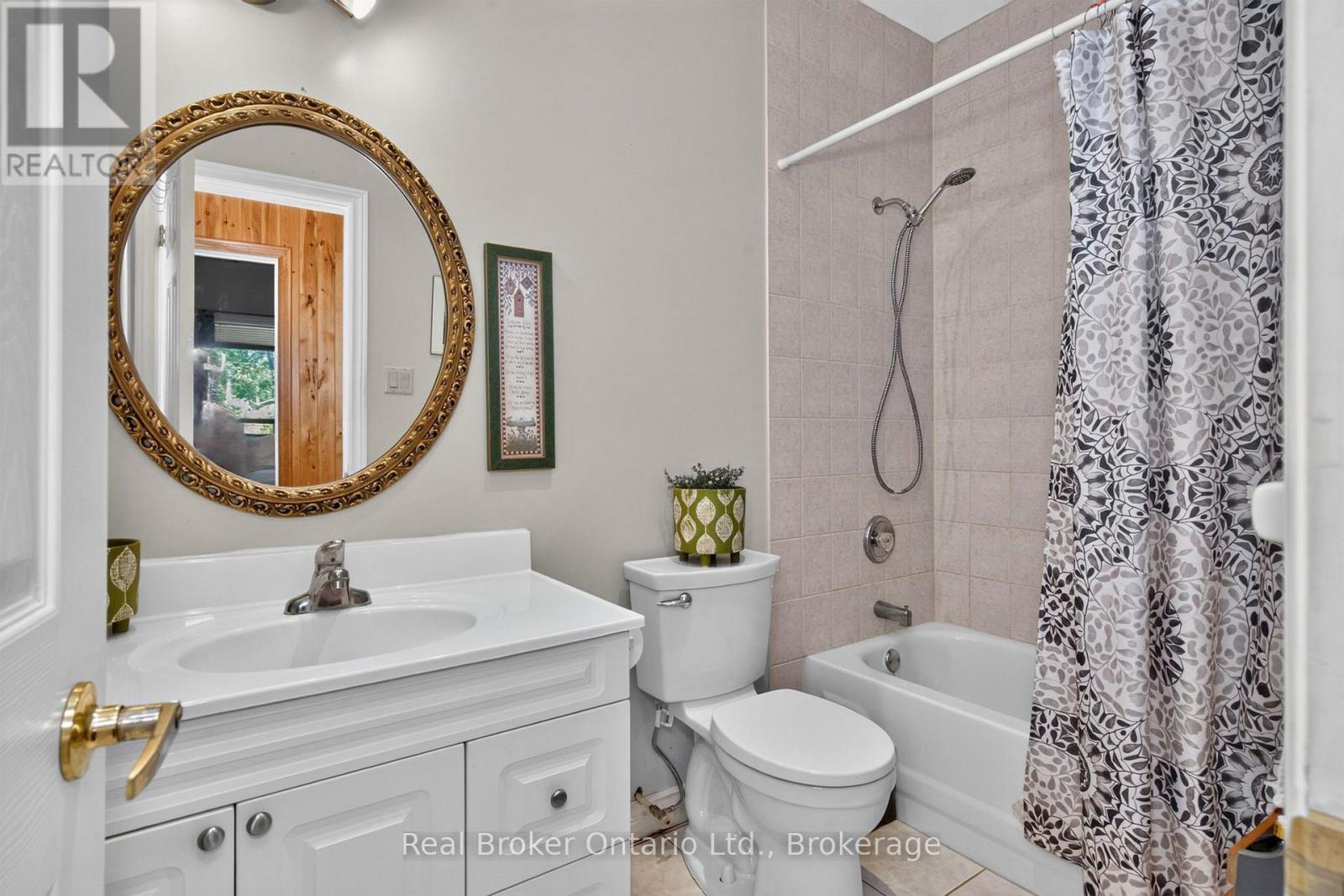 5 Sunburn Road Property Photo 15