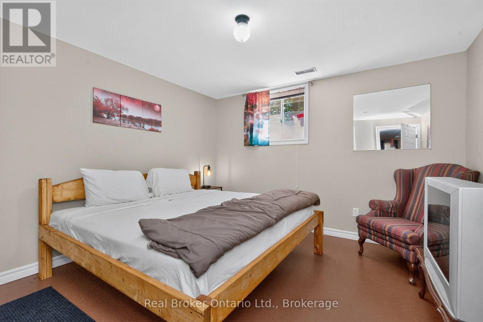 5 Sunburn Road Property Photo 21